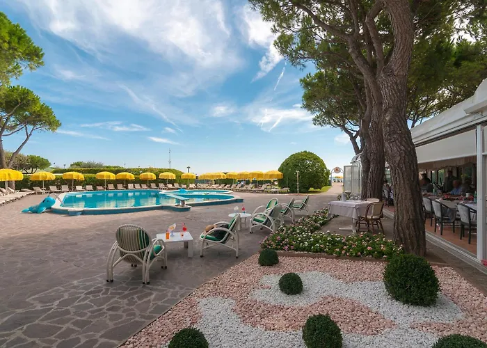 Negresco Hotel 4*