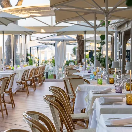 Отель Negresco 4*