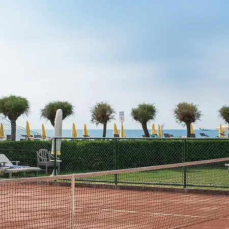 内格莱斯科酒店 4*