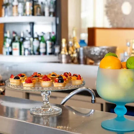 Negresco Hotel 4*